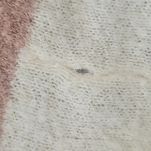 PINK LILY LEAVING LOVELY CARDIGAN - Picture 6 of 7